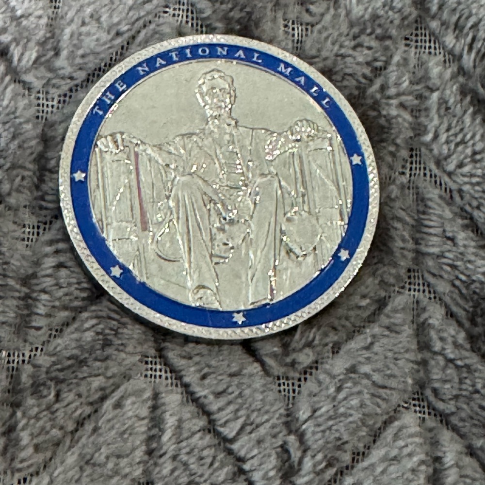 Silver and Blue Coin Decor - The National Mall- Yesfit Coin